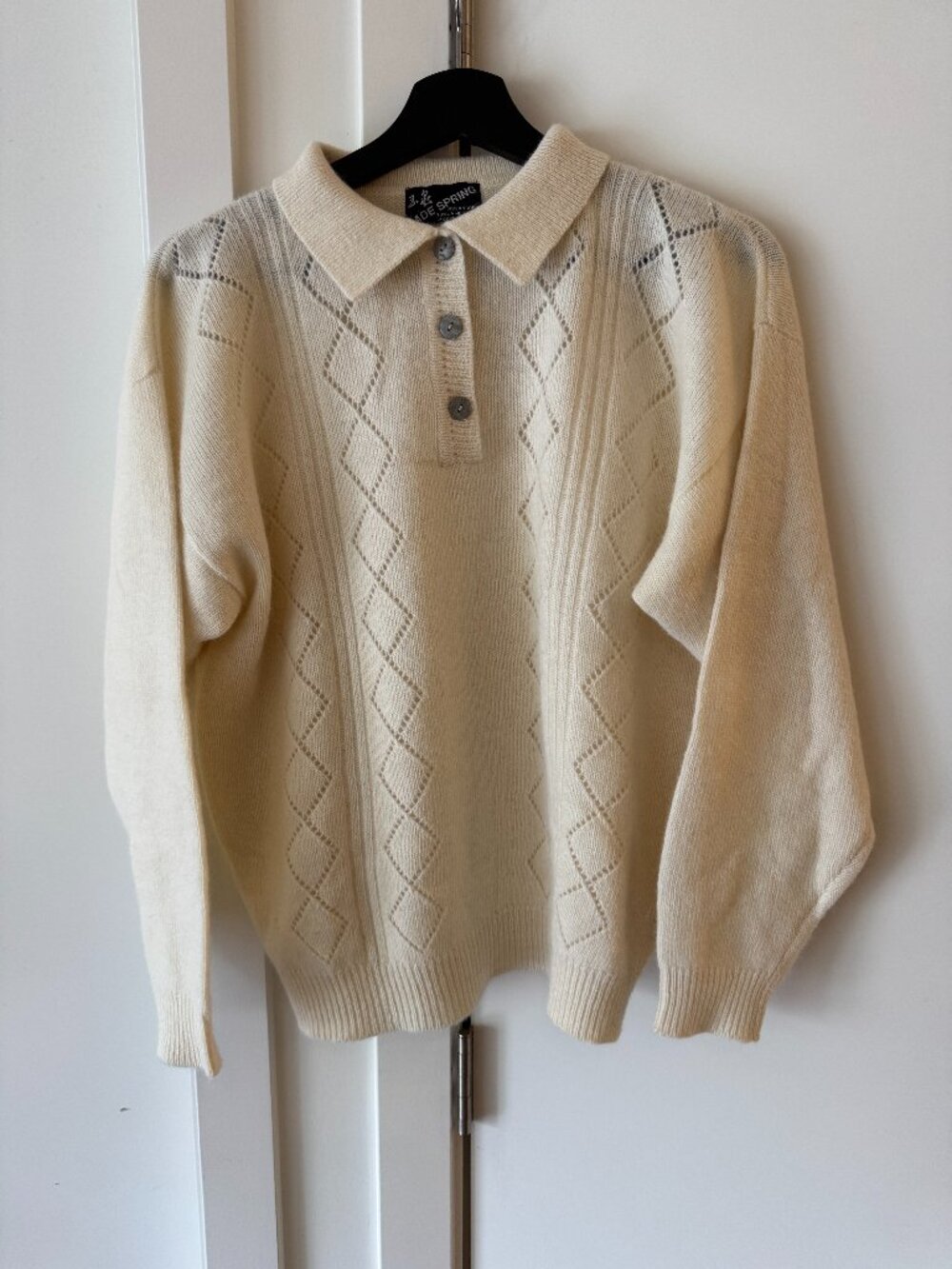 VINTAGE WHITE COLLAR SWEATER ANGORA LAMBS WOOL SIZE SMALL